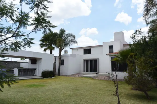 Se Vende Residencia en San Francisco Juriquilla de 1,000 m2 de Super LUJO ! — foto 1 de 32
