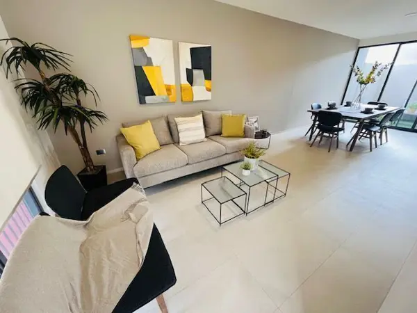 Casas en venta en Zakia, 3 Recamaras, Alberca, Cto Servicio, Equipadas, LUJO!