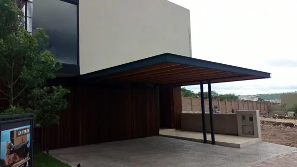 Casa en Venta en Altozano Querétaro, Diseño de Atuor, 4 Recamaras, Super Lujo! — foto 1 de 30