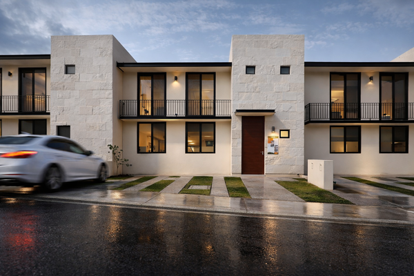 Venta de Casas en El Cimatario, 3 Recamaras, 2.5 Baños Jardín, Alberca, Lujo