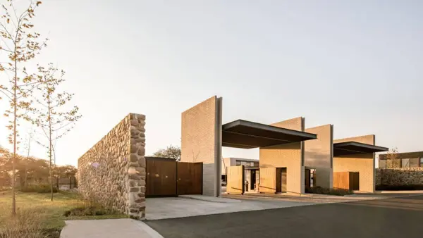 Terreno en venta en El Campanario, Querétaro — foto 2 de 3