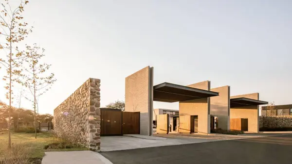 Venta de Terreno en Lomas del Campanario Norte de 280 m2 — foto 1 de 3