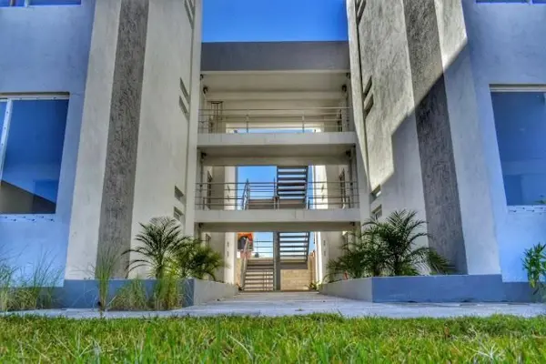 Departamento en venta sobre Boulevard Peña Flor, Albrerca, Seguridad — foto 1 de 26