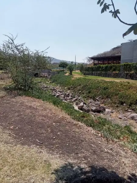 Impresionante terreno de 495 m2 en Altozano, GRAN OPORTUNIDAD!