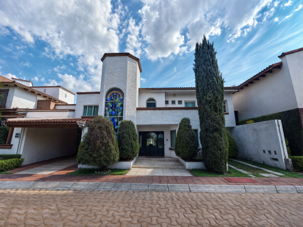 Residencia de Lujo en Venta en Rincón Campestre, diseño arquitectónico elegante — foto 1 de 14