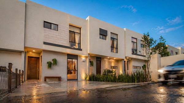 Casa en venta entre El Refugio y Zibatá, 3 Recámaras, Alberca, Calidad de Vida !