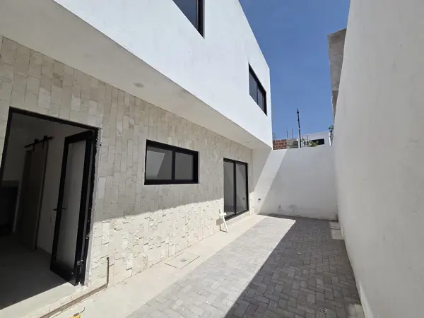 Casa en venta en Colinas del Bosque 1a Sección, Corregidora — foto 3 de 12