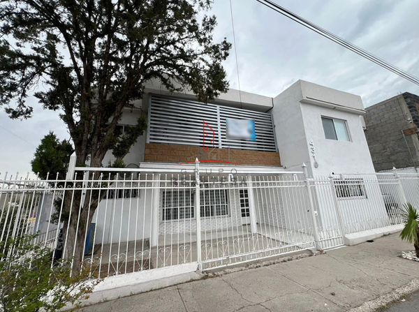 Edificio con Oficinas Amuebladas Renta Las Granjas Chihuahua 7,000 CirMen R2