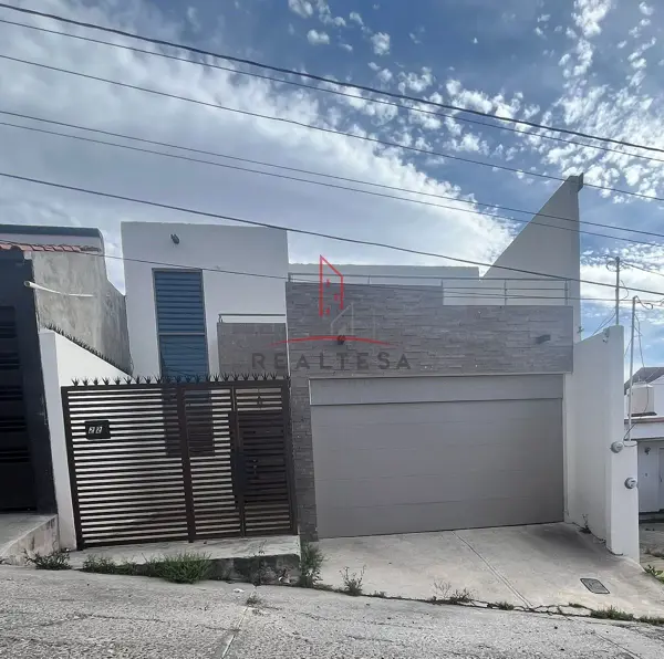 Casa Venta Las Fuentes Parral Chihuahua 4,350,000 IrmGut R144