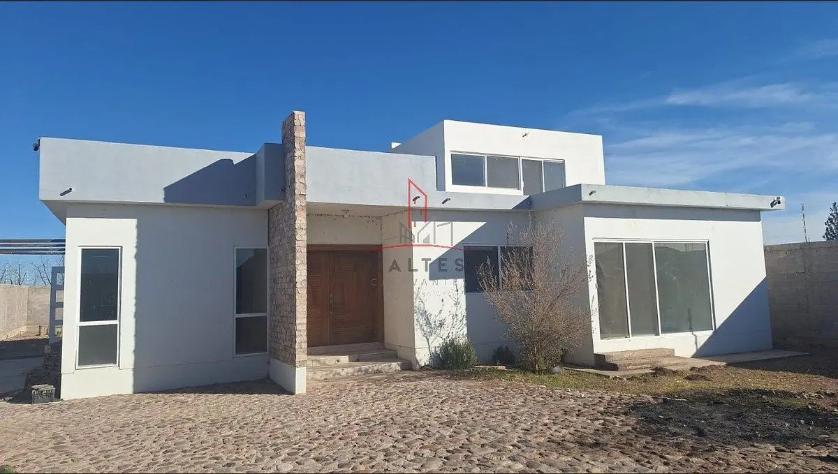 Casa en venta en Santa Cruz de Rosales Centro, Rosales — foto 1 de 14