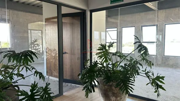 Oficina Venta DePoint Jurica Campestre 2,521,050 EnrGar R2