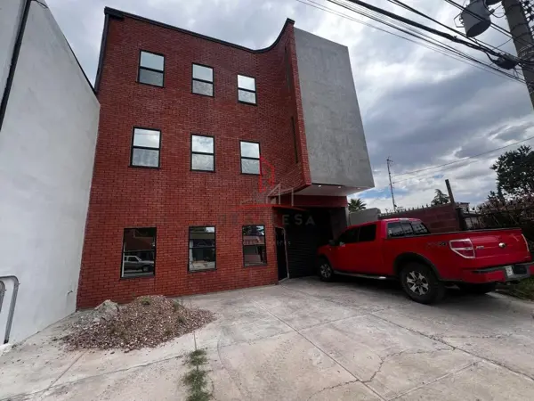Edificio Oficinas Bodega Renta Panamericana Chihuahua 58,000 Hubmac R141