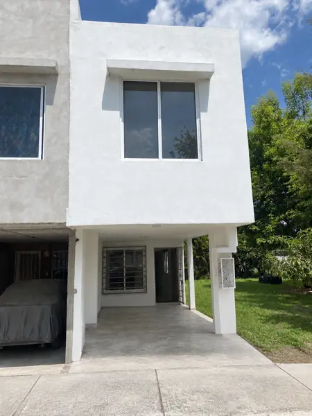 Casa en Venta Remodelada en Los Héroes 2da Sección