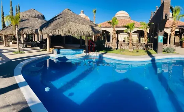 Quinta en venta en Aeropuerto, Chihuahua — foto 2 de 26