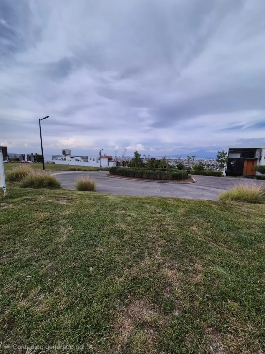 Terreno en venta en Lomas de Angelópolis, Ocoyucan — foto 1 de 10