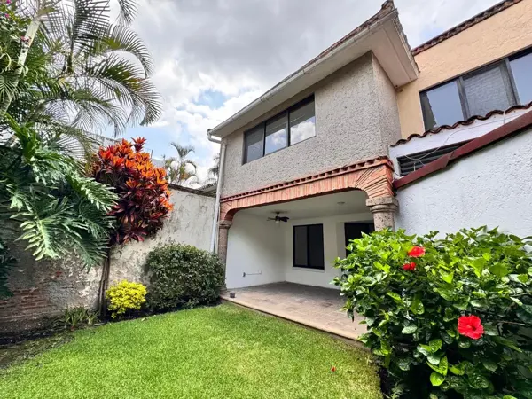Casa en Vista Hermosa | Condominio de Solo 6 Casas Frente a Río Mayo
