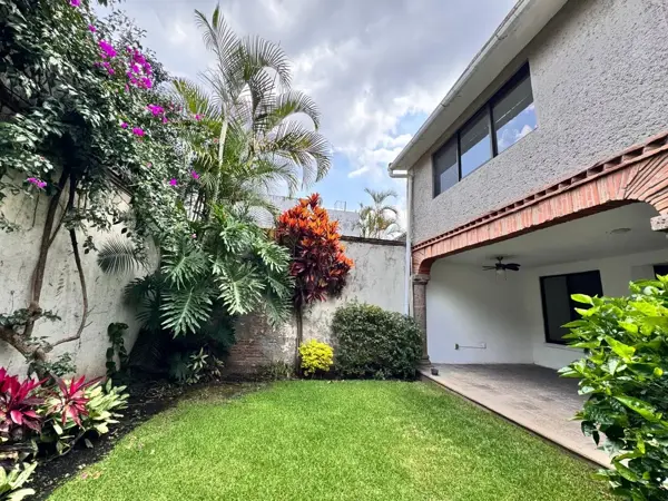 Casa en venta en Vista Hermosa, Cuernavaca — foto 2 de 25