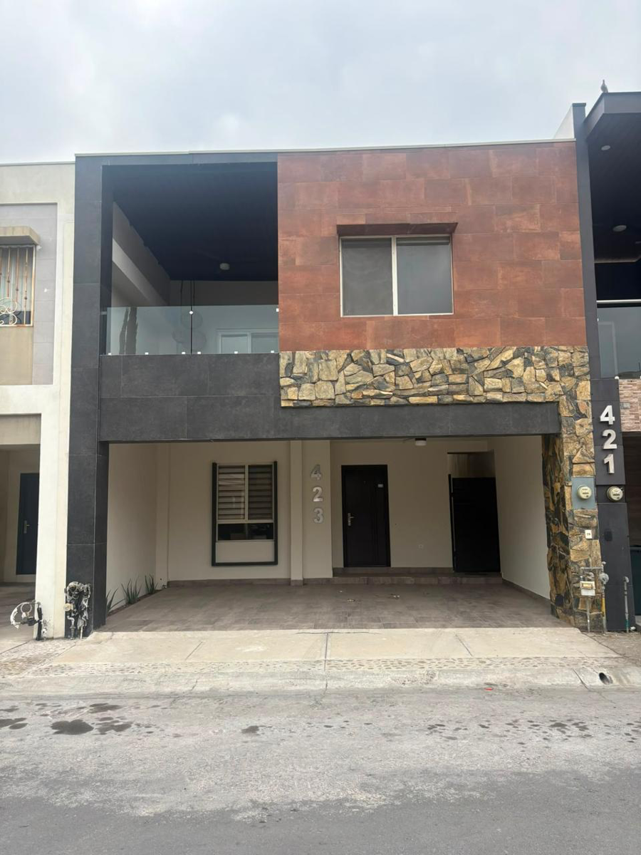 Casa en venta en Lomas del Sur, García — foto 1 de 21