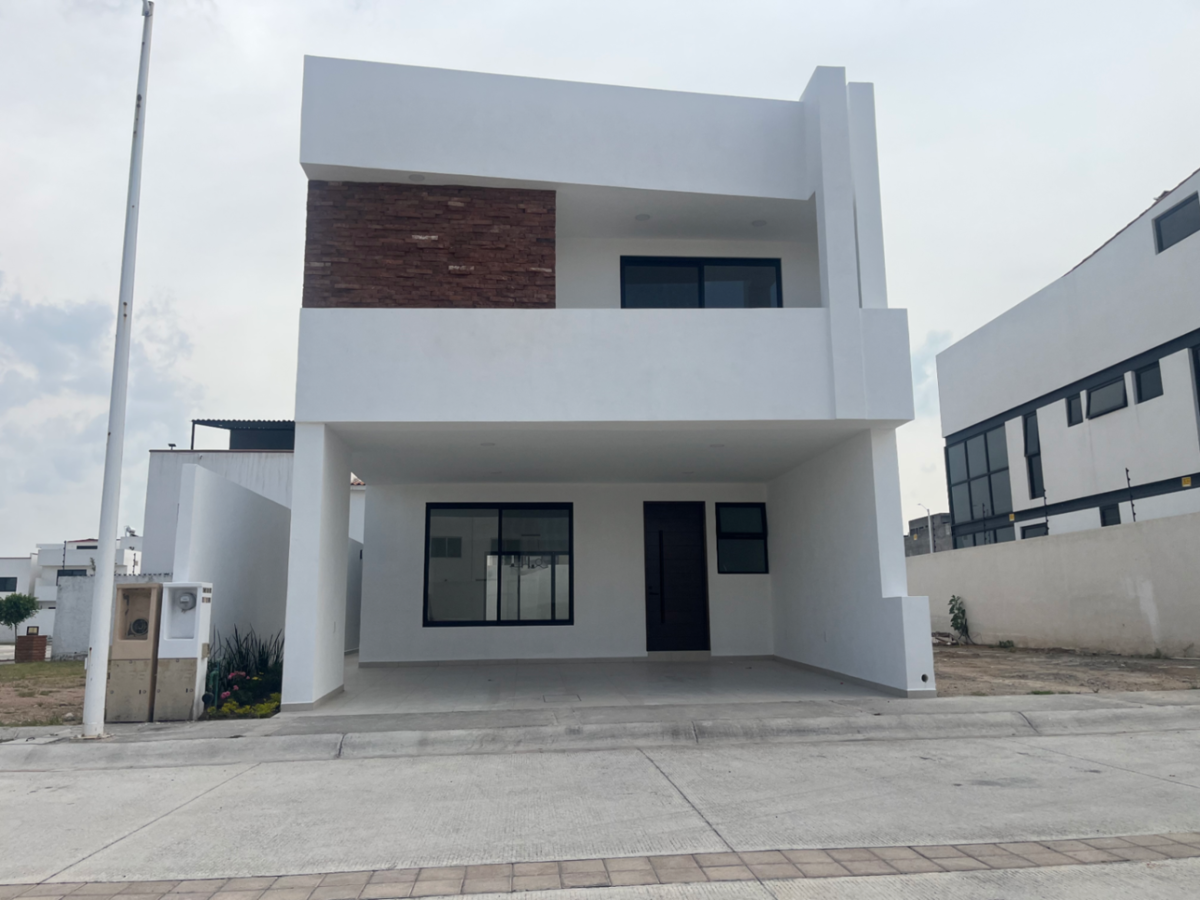 Casa en renta en Centro, San Juan del Río — foto 1 de 12
