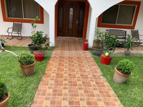 Casa en venta en Valle de Salinas, Salinas Victoria — foto 3 de 12