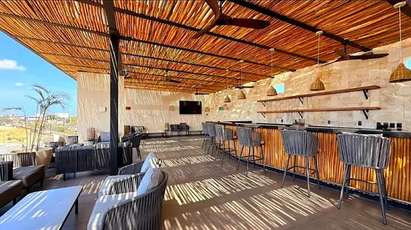 Local en Renta· Roof Top Gastronómico Equipado · Cancún · Av. Huayacán · 132 m2
