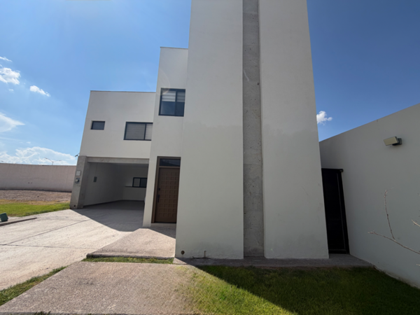 Casa en venta en Las Acacias, Torreón — foto 2 de 30
