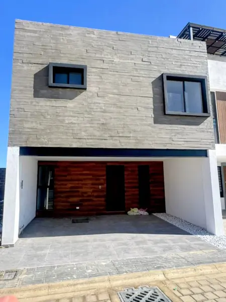 Casa Nueva en Venta en Cuautlancingo, Puebla con Recámara en Planta Baja y Roof escrituracion gratis