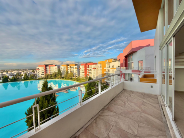 Apartamento en Venta en Metepec – Balcón y Más