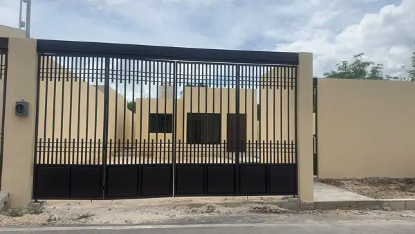 Renta de casa con piscina en Cholul
