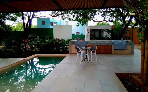 Renta departamento amueblado con alberca en Campestre, Mérida