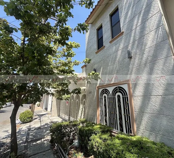 Casa en venta en Mirador Residencial, Monterrey — foto 3 de 15