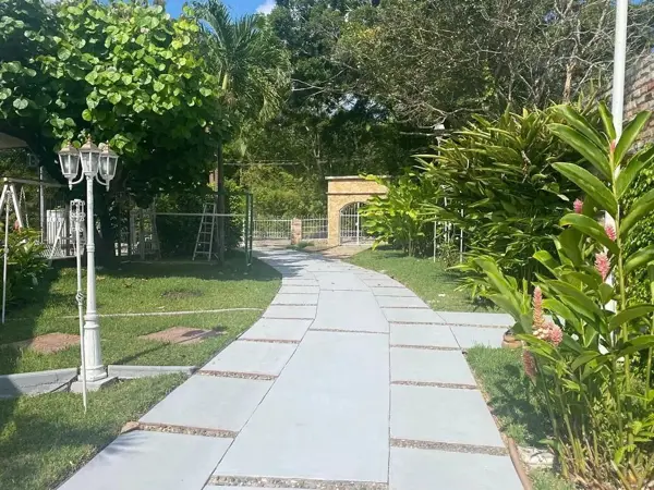 Casa y Terreno a la venta en Berriozabal, con agua todo el año!!