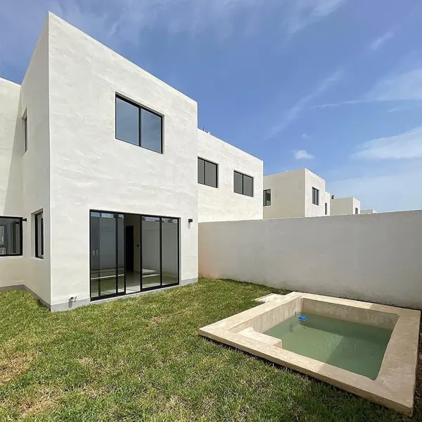 Casa en en esquina y frente a parque en Mérida | Infonavit y Fovissste