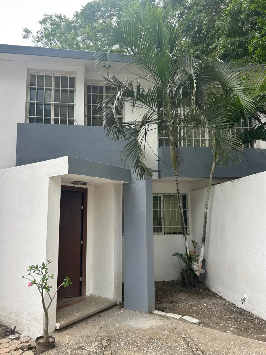 Casa en venta en Los Laureles, Tuxtla Gutiérrez — foto 1 de 27
