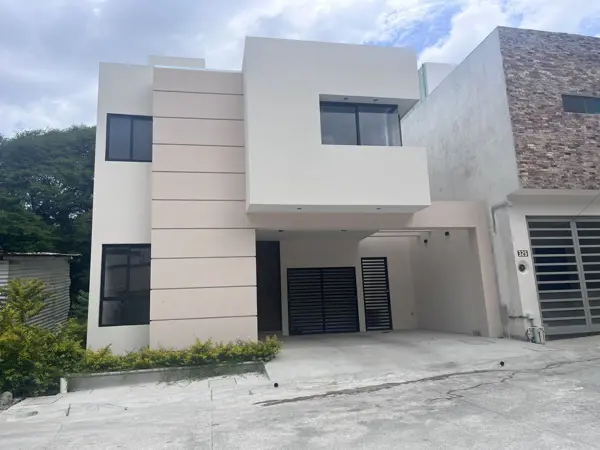 Se vende casa  Nueva en Privada Colinas del Sur, Tuxtla Gutierrez