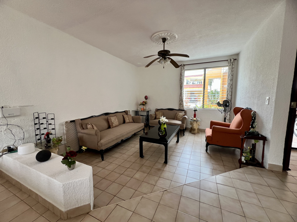 Venta de casa en Villas Palma Real Chuburná | 3 recámaras y privada
