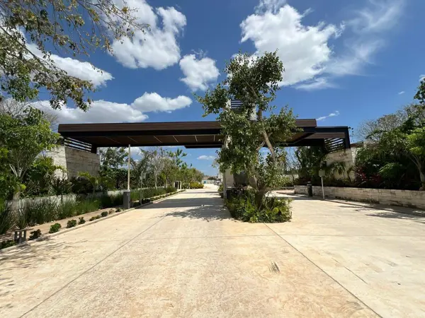 Terreno en venta de 300 m2 en privada residencial en Temozón Norte, Mérida Terreno en venta de 300 m2 en privada residencial en Temozón Norte, Mérida