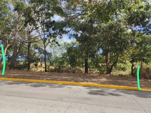 Se Vende terreno en Bulvd. Jorge Macías en Villaflores