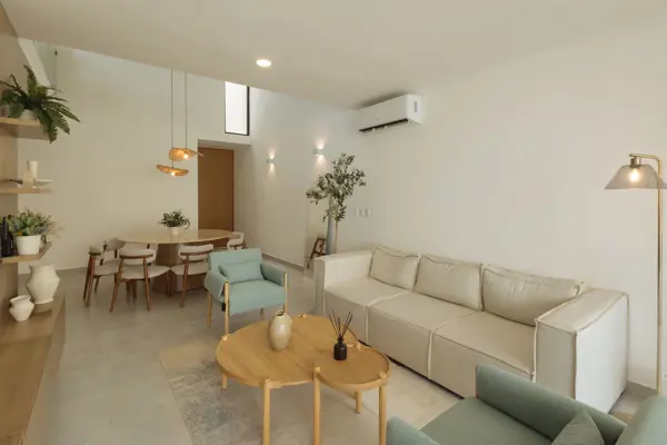 Casa en venta en Temozón Norte, Mérida, con 4 recámaras, piscina y rooftop