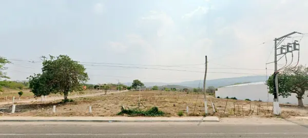Terreno en Venta, Uso Comercial en Las Flechas, Chiapa de Corzo, Chiapas.