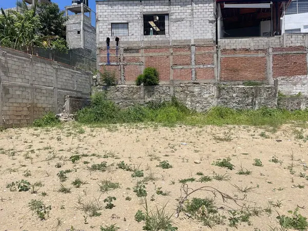 Se renta terreno comercial