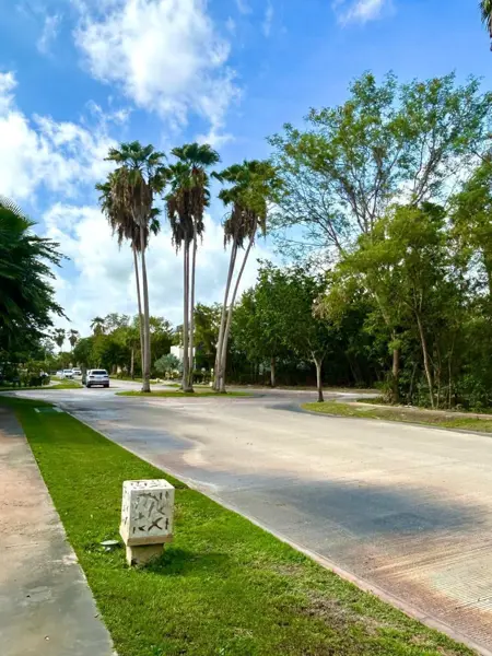 Terreno en venta en Yucatán Country Club, Mérida — foto 2 de 7