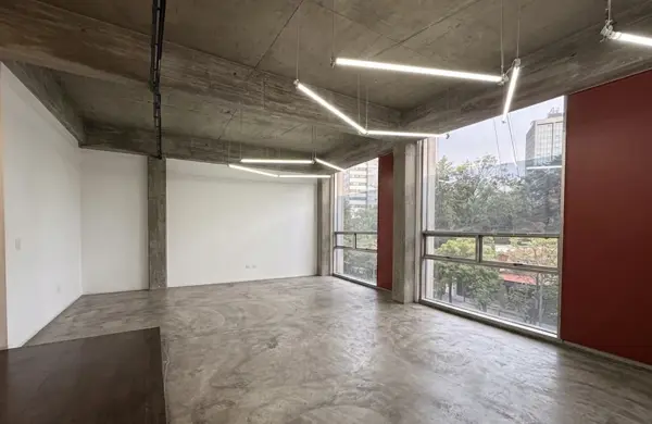 150 m2 oficina en CONDESA en 4 piso