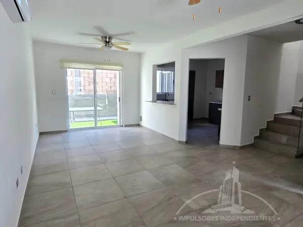 Casa en renta en Lomas del Valle II, Ramos Arizpe — foto 3 de 26