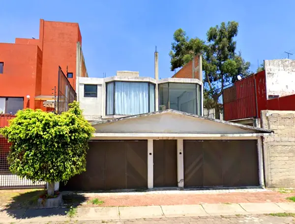 Casa en Remate Hipotecario en Villa Verdún, Ciudad de México con Amplias Dimensiones