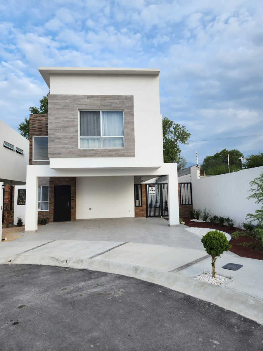 Casa en renta en Rincón de Foret, Saltillo — foto 1 de 18