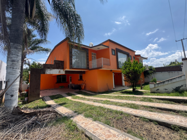RESIDENCIA EN VENTA CLUB GOLF CAMPESTRE ERANDENI