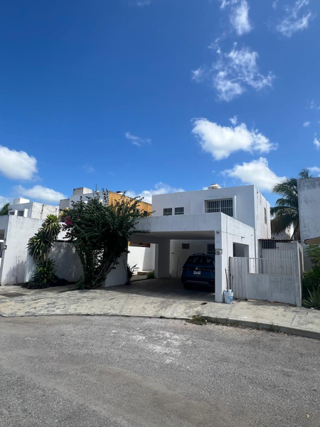 Casa en venta en Residencial Palmerales de Altabrisa, Mérida — foto 2 de 19