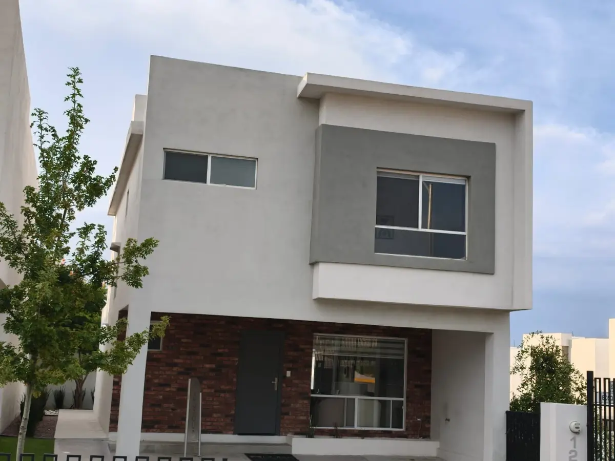 Casa en venta en Foret, Saltillo — foto 1 de 19