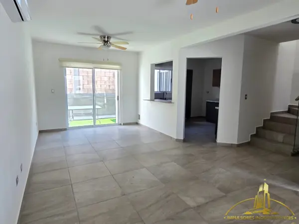 Casa en renta en Lomas del Valle II, Ramos Arizpe — foto 3 de 25
